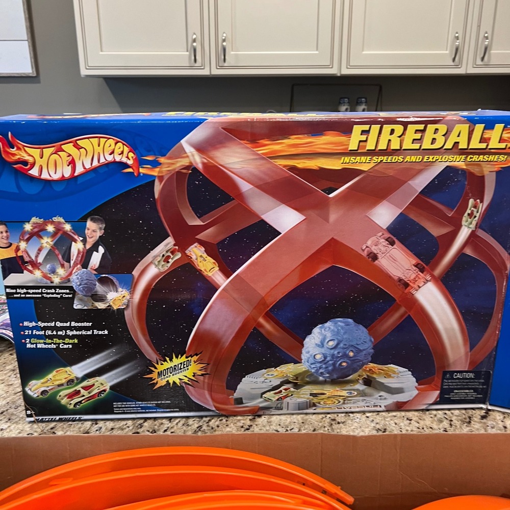 Hot Wheels Fireball Raceway Motorized Track Set 21 Ft 2001 Mattel no cars. - Picture 1 of 6
